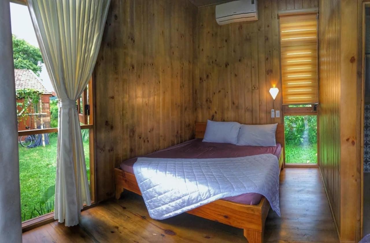 Dugiang Homestay Буон Ма Туот Екстериор снимка