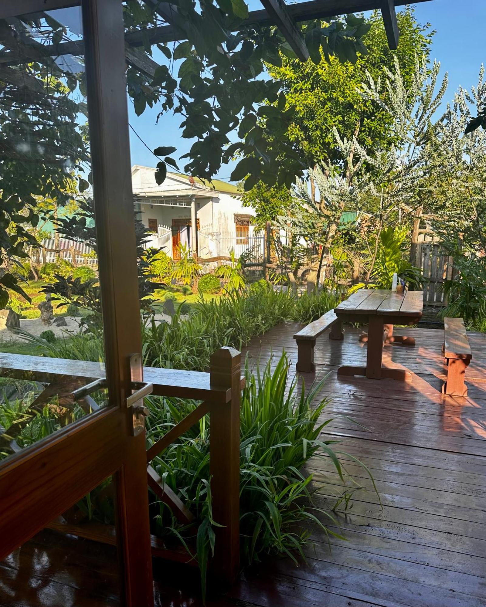 Dugiang Homestay Буон Ма Туот Екстериор снимка